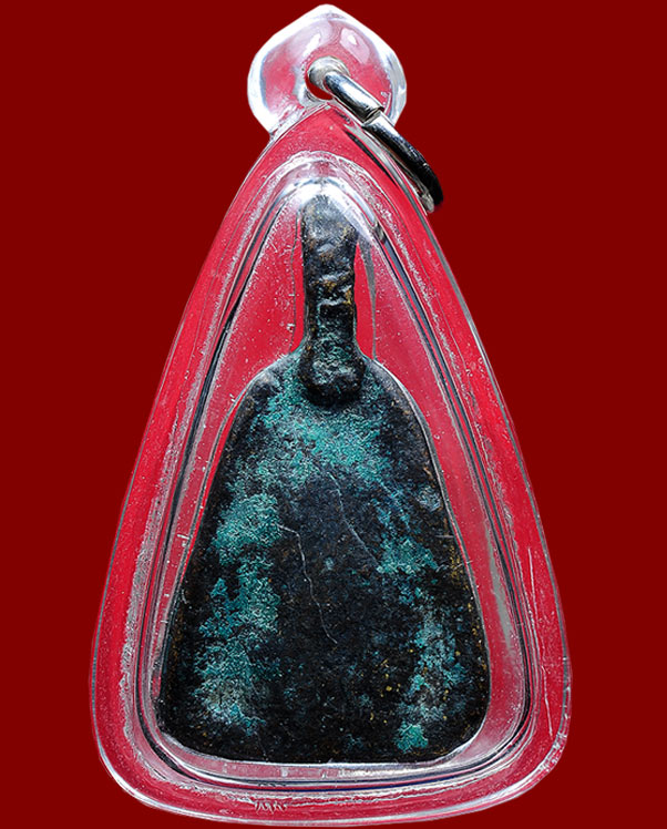 หลวงพ่อเงิน วัดบางคลาน จังหวัด พิจิตร รุ่นปืนแตก พิมพ์จอบใหญ่ ปี ๒๕๒๘ (๑) 