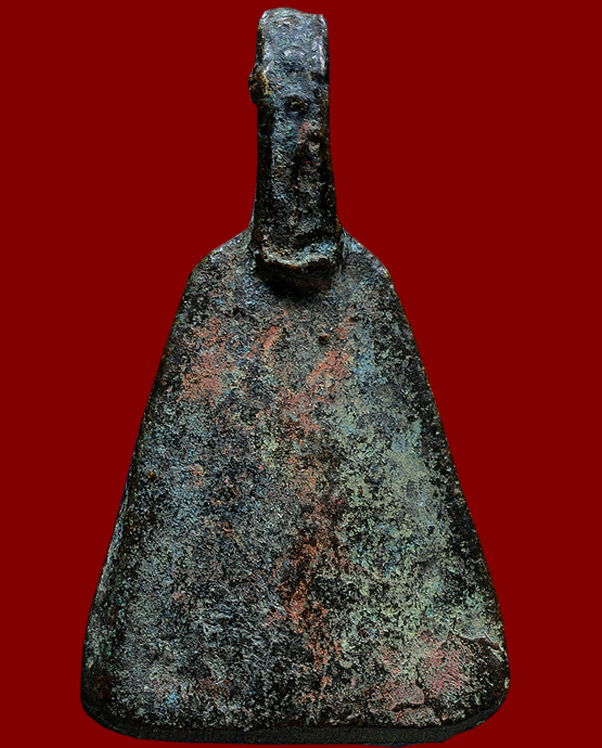 หลวงพ่อเงิน วัดบางคลาน จังหวัด พิจิตร รุ่นปืนแตก พิมพ์จอบใหญ่ ปี ๒๕๒๘ (๒) 