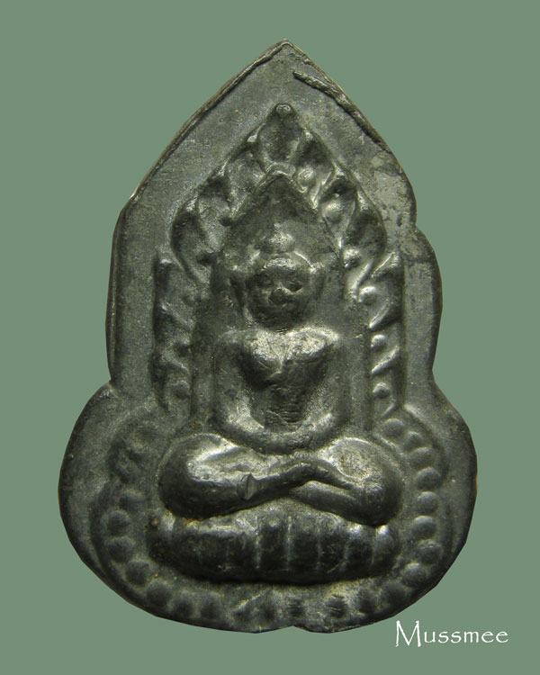 หลวงพ่อเกีย วัดภุมรินทร์กุฎีทอง สมุทรสงคราม เนื้อชินตะกั่วเก่าเก็ย พิมพ์กลีบบัว พระสวยยยยยยยยยยยย 