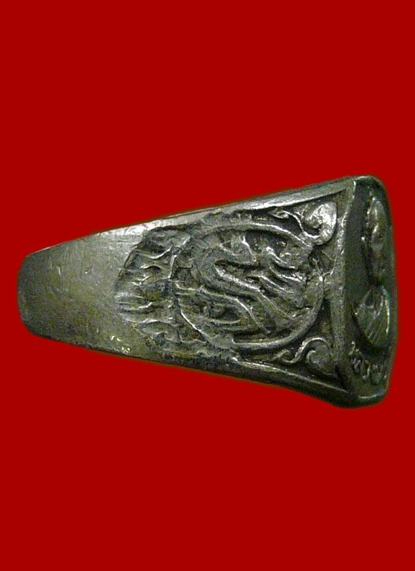 แหวน ทปค.หลวงพ่อมุม อินทปญฺโญ เนื้ออัลปาก้า ปี2517