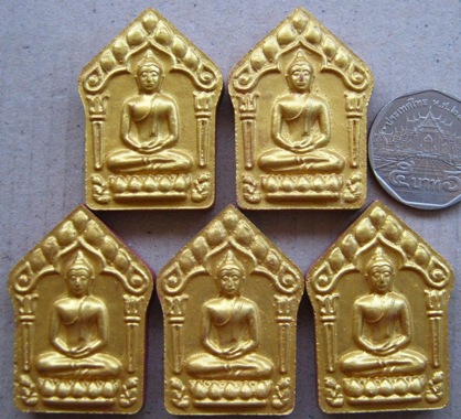 5องค์ พระขุนเเผนผงพรายกุมารหลวงพ่อคูณ ปี2557พิมพ์ใหญ่ กรรมการหน้าทองฝังตะกรุดเงินคู่ รุ่นเมตตา มหานิ