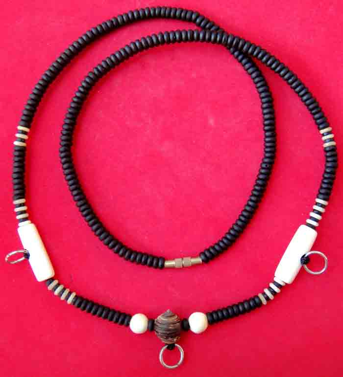 ***วัดใจ10บาทแดง***สร้อยผสมเม็ดกะลาตาเดียว+หัวกลางขุนกระดูกช้าง ความยาว ๒๕ นิ้ว แบบ ๓ ห่วง ตามรูป