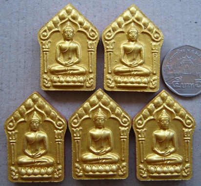 5องค์ พระขุนเเผนผงพรายกุมารหลวงพ่อคูณ ปี2557พิมพ์ใหญ่ กรรมการหน้าทองฝังตะกรุดเงินคู่ รุ่นเมตตา มหานิ