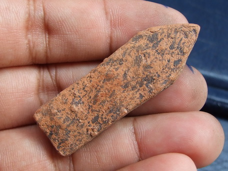 พระกรุวัดราชนัดดา กทม.พิมพ์อุ้มบาตร สภาพสวย(สมัย ร.3)