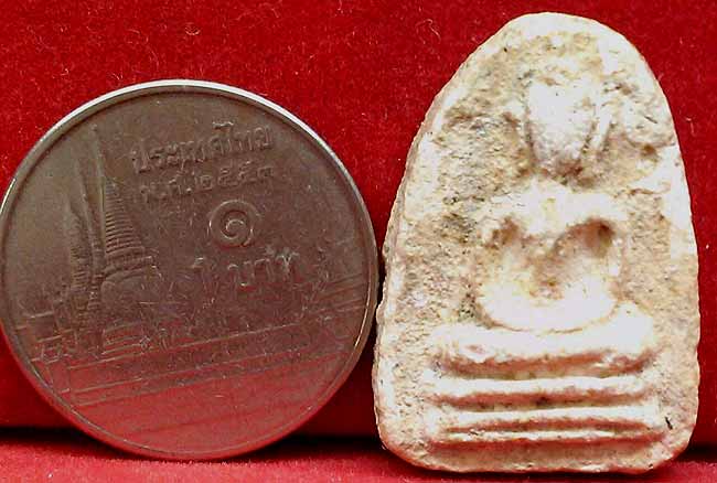 *พระกรุวัดเงินคลองเตย พิมพ์เล็บมือสมาธิฐานสามชั้น*