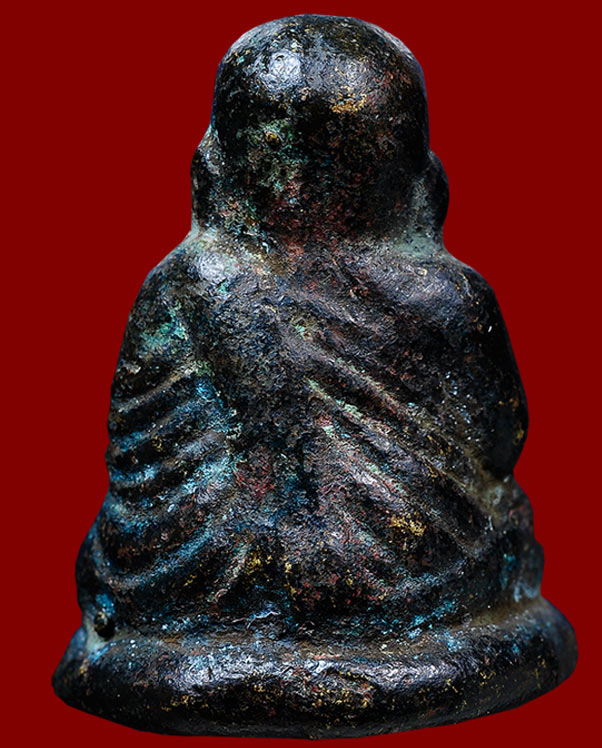 หลวงพ่อเงิน วัดบางคลาน จังหวัด พิจิตร รุ่นปืนแตก พิมพ์นิยม เศ ียรโต ปี ๒๕๒๘ (๑)