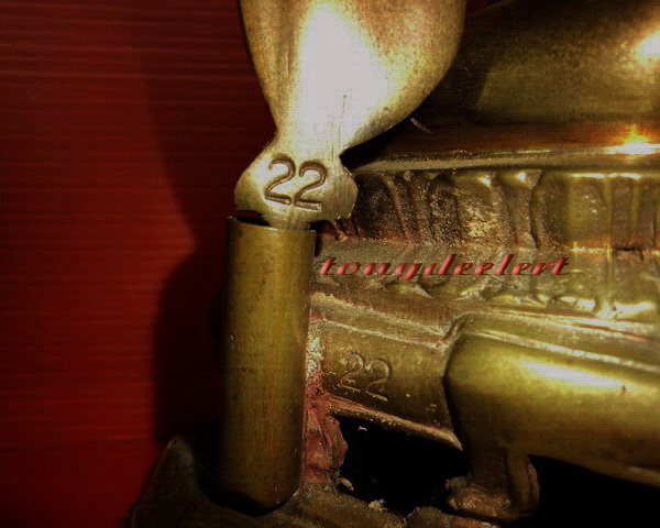 พระพุทธชินราชบูชา สำนักพุทธประทีป เนื้อทองผสม ตามุก หล่อดินไทย สวยมากค่ะ