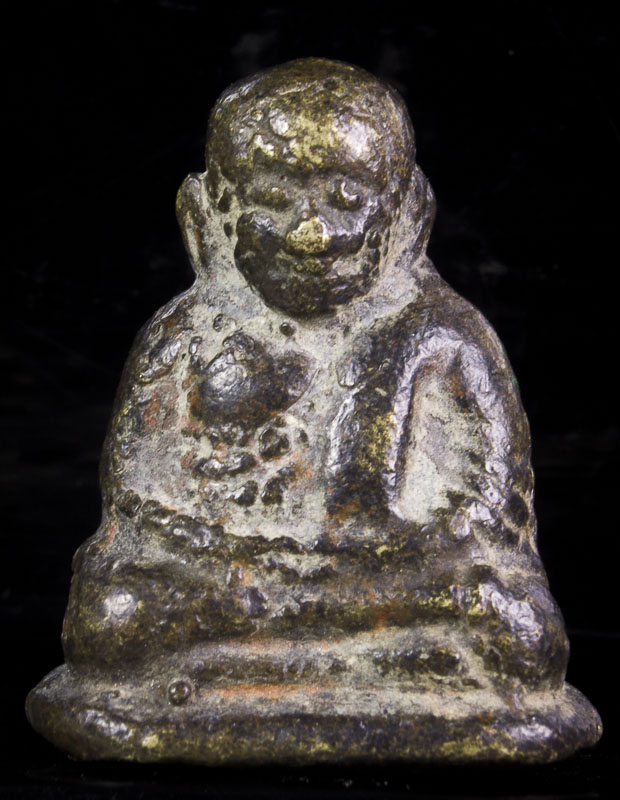 รูปหล่อหลวงพ่อเงิน วัดบางคลาน รุ่นปืนแตก ปี ๒๘ ออกวัดคงคาราม พิมพ์ไตรมาส เนื้อจัด รับประกันตามกฏ