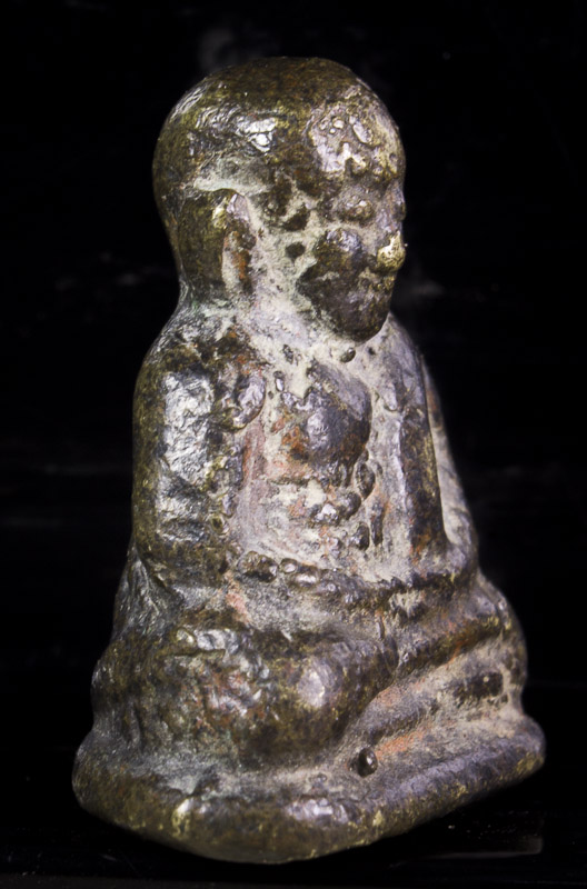 รูปหล่อหลวงพ่อเงิน วัดบางคลาน รุ่นปืนแตก ปี ๒๘ ออกวัดคงคาราม พิมพ์ไตรมาส เนื้อจัด รับประกันตามกฏ