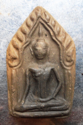 ขุนแผนเนื้อดินหลังยันต์ หลวงพ่อตัด วัดชายนา รุ่น2สวยๆครับ