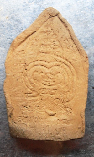 ขุนแผนเนื้อดินหลังยันต์ หลวงพ่อตัด วัดชายนา รุ่น2สวยๆครับ