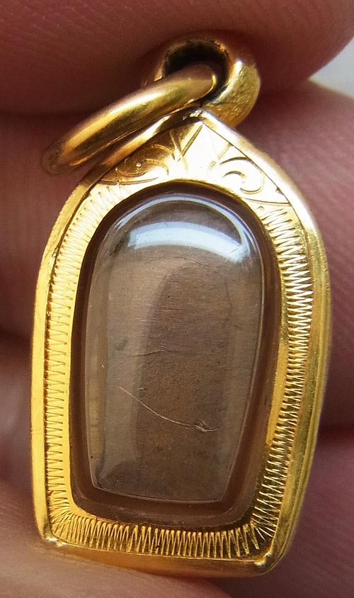 พระปรกใบมะขาม เจ้าคุณนร หลังจาร ปี 2513 เลี่ยมทองอย่างดี