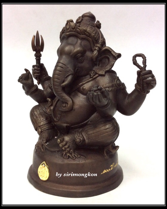 พระพิฆเนศ ปางนั่งบรมครู รุ่น 100 ปี กรมศิลปากร ขนาดบูชา หน้าตัก 4 นิ้วครึ่ง เนื้อโลหะผสม No.979