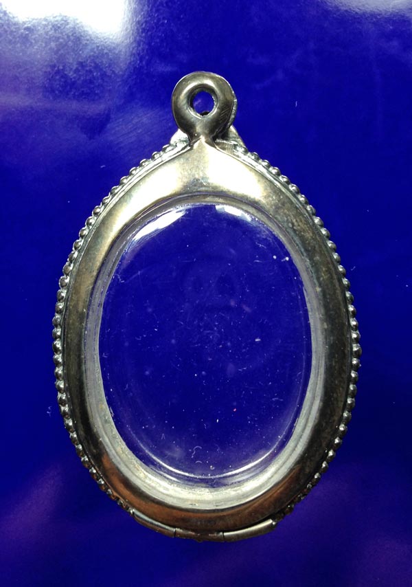 ตลับเงินลาย ภ.ป.ร. หนักใบละ 1 บาท ยกซุ้ม ข้างไข่ปลา