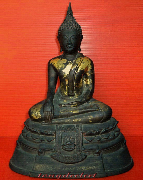 พระบูชาหลวงพ่อทอง วัดเขาตะเครา จ.เพชรบุรี รุ่นโสฬส สวยมากค่ะ