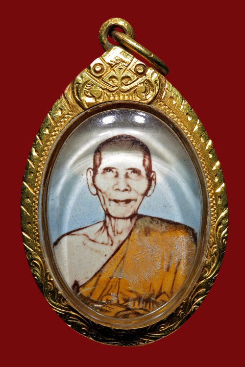 ล็อกเก็ตหลวงพ่อเต๋ รุ่นแรก พร้อมกรอบทองแท้