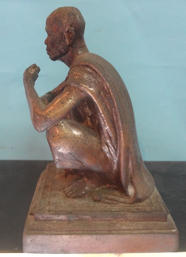  พระบูชาหลวงพ่อคูณก้นดินฝรั่งกว้าง4.5 นิ้วสูงจากฐาณ 7 นิ้วผิ ว หิ้งเดิมๆครับ