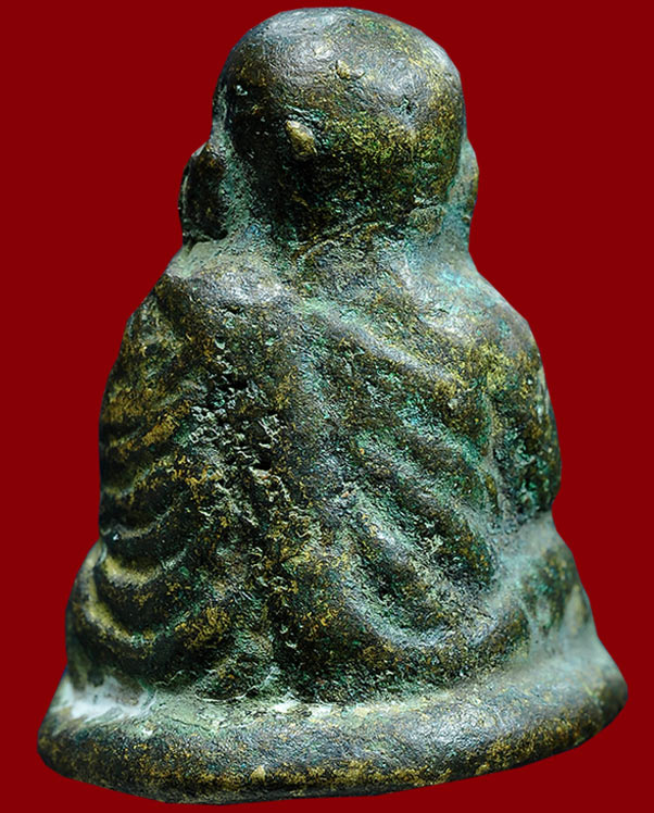 หลวงพ่อเงิน วัดบางคลาน จังหวัด พิจิตร รุ่นปืนแตก พิมพ์นิยม เศ ียรโต ปี ๒๕๒๘ (๑) 