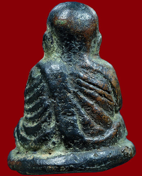 หลวงพ่อเงิน วัดบางคลาน จังหวัด พิจิตร รุ่นปืนแตก พิมพ์นิยม เศ ียรโต ปี ๒๕๒๘ (๒) 