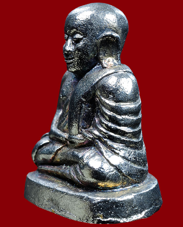 หลวงพ่อเงิน วัดบางคลาน จังหวัดพิจิตร  รุ่นสร้างสะพาน เนื้อชุบนิเกิล  ปี ๒๕๒๕