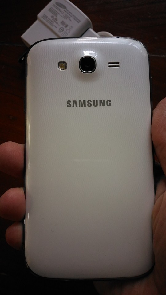สมาร์ทโฟนยี่ห้อ Samsung galaxy GRAND 1