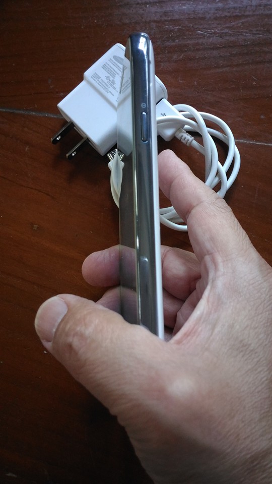 สมาร์ทโฟนยี่ห้อ Samsung galaxy GRAND 1