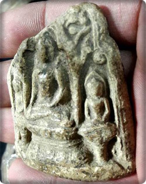 พระสามวัดดอนแก้วเป็นพระกรุเนื้อดินเผาพระกรุลำพูนหายากพร้อมใบประกาศที่1งานจังหวัดเลยราคาเบาเบา