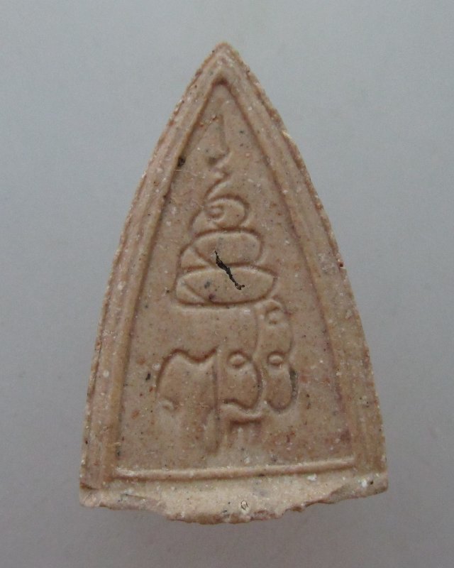 หลวงพ่อโสธร ญสส เนื้อผง