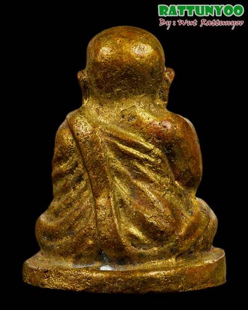 รูปหล่อหลวงพ่อเงิน บางคลาน วัดท้ายน้ำ รุ่นช้างคู่ ปี 2526 พิมพ์ใหญ่