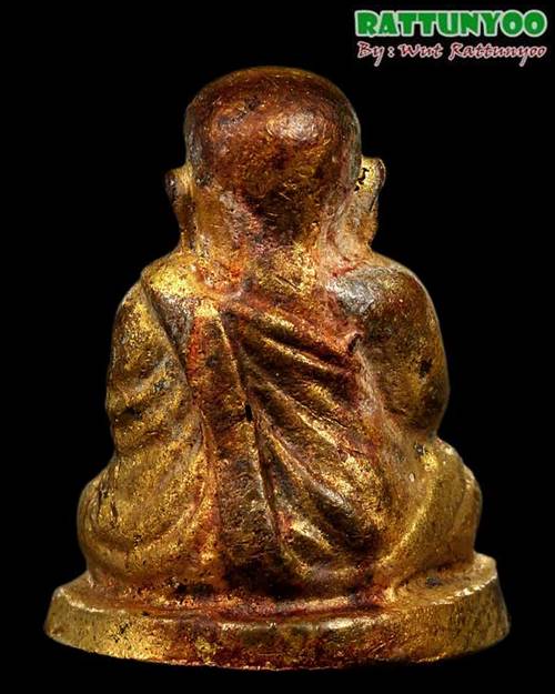 รูปหล่อหลวงพ่อเงิน บางคลาน วัดท้ายน้ำ รุ่นช้างคู่ ปี 2526 พิมพ์ใหญ่