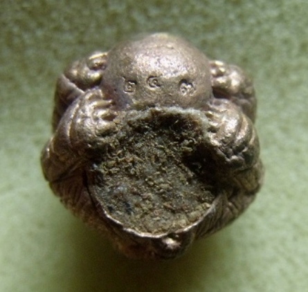 **วัดใจ**ลูกอมพญาเสือพิชัยสงคราม หลวงพ่อคง วัดกลางบางแก้ว ทองแดงเถื่อน พร้อมใบคาถา**ก้นอุดผง เลขสวยๆ