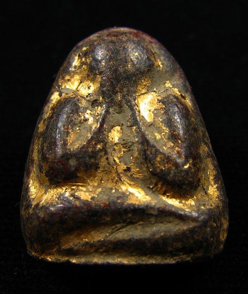 พระปิดตา เนื้อหามวลสารดี สวยไม่ทราบที่ครับ