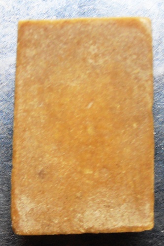 พระสมเด็จพิมพ์เข่าตุ่ม เนื้อผงน้ำมัน หลวงพ่อกวย สวยๆครับ