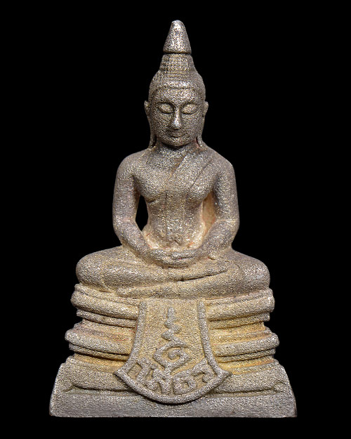 รูปหล่อ หลวงพ่อโสธร80ปี กรมตำรวจ เนื้อเงิน เลข397121 สภาพผิวเดิมเดิม ไม่มีล้างครับ