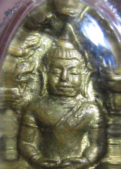 พระนาคปรกใบมะขามหลวงพ่อสาคร ปี2531 หลังยันต์นะอกแตก วัดหนองกรับ จ.ระยอง อยู่ในเลี่ยม 