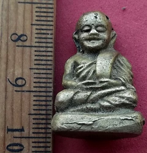 วัดใจเริ่ม 10 บาท กับ รูปหล่อหลวงพ่อเงิน …AF592