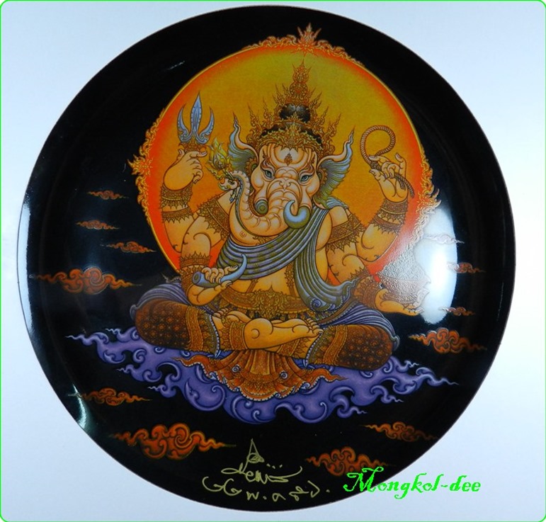 จานพระพิฆเนศ ลงสี  หมายเลข ๔๙๙ พร้อมลายเซ็นอาจารย์ฌฉลิมชัย โฆษิตพิพัฒน์ (((สภาพสวยมาก)