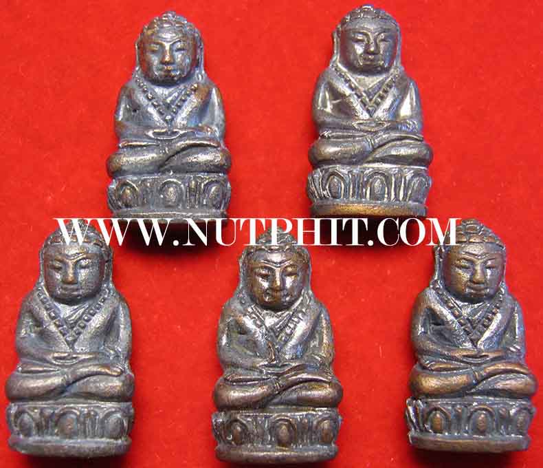 26*พระชัยวัฒน์จิ๋วเนื้อระฆังเก่าแช่น้ำมนต์*หลวงพ่อเกษม 5 องค์แชมป์ทุกองค์*