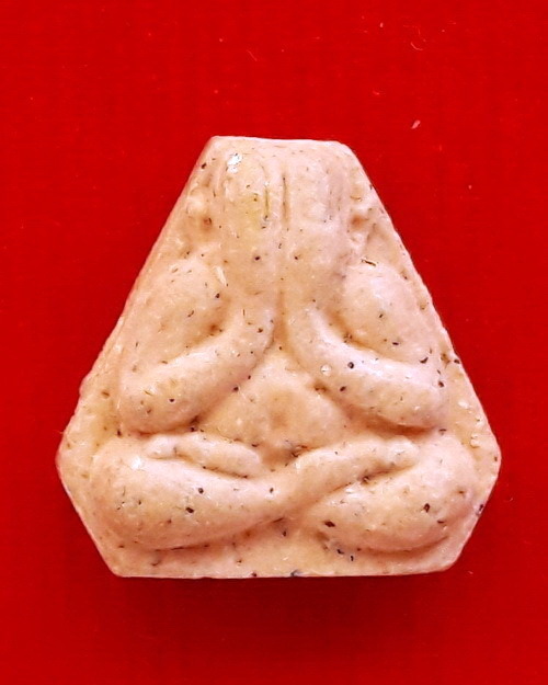 พระปิดตาสาริกา หลวงปู่หมุน ออกวัดซับลำใยสามัคคีธรรม ปี2543