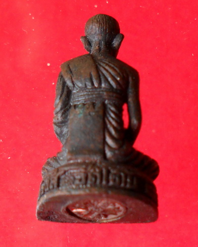 พระกริ่งรูปเหมือนสมเด็จโต วัดไชโย ปี ๒๕๔๑ 