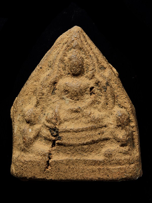 พระกรุวัดธรรมมิกราช เคาะเดียวแดงครับ...