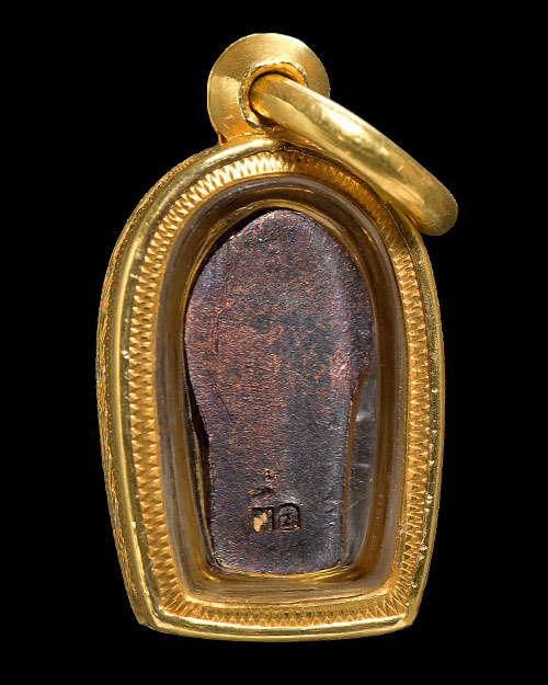 พระปรกใบมะขาม หลวงปู่ตื้อ วัดป่าอรัญญวิเวก จ.นครพนม+เลี่ยมทองหนาหนา