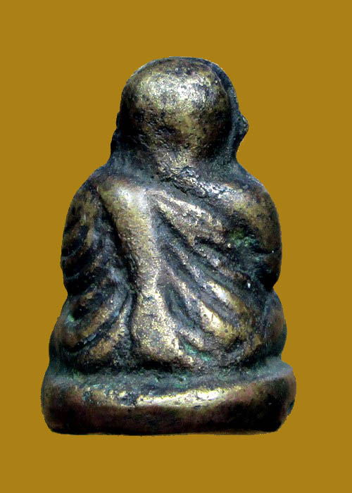 หลวงพ่อเงิน บางคลาน พิมพ์ขี้ตาสามชาย กรุวัดใหม่คำวัน