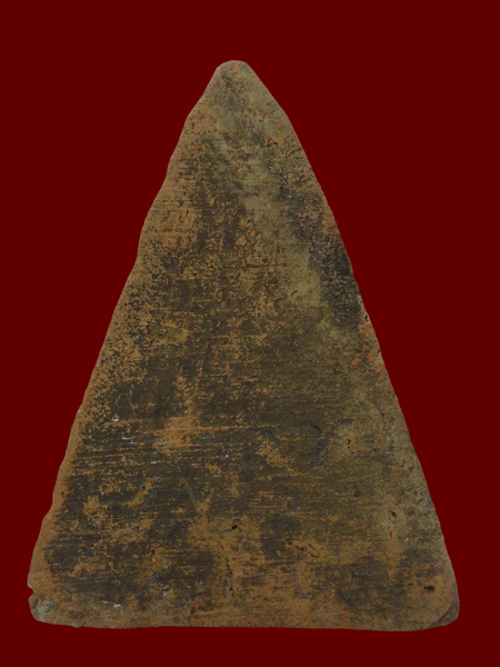 พระเนื้อดิน ประจำวันพฤหัสบดี. กรุวัดหวายเหนียว จ.กาญจณบุรี