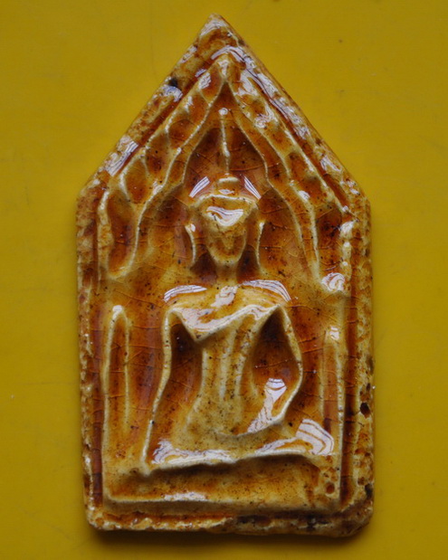 ขุนแผนสมบูรณ์ทรัพย์เคลือบเหลืองปีกกว้าง หลวงปู่ชื้น วัดญาณเสน 