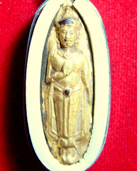 พระร่วงพิมพ์ทรงเครื่อง ว่านหน้าทองกรุ จ.กำแพงเพชร