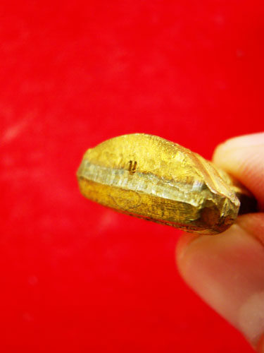  รูปเหมือนปั้ม หลวงพ่อเพี้ยน วัดเกริ่นกฐิน เนื้อทองเหลือง รุ่นอายุยืน ๘๒ ปี สร้าง 500 องค์ เป็นที่ยอ