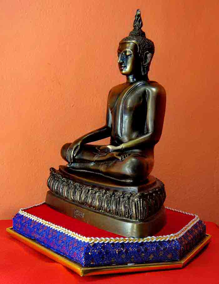 ***พระพุทธรูปศิลปะแบบสมัยอู่ทอง เนื้อทองเหลืองรมมันปู ล้อพิมพ์พุทธศิลป์ใหม่ประณีตสวยงามมาก ขนาดหน้าต