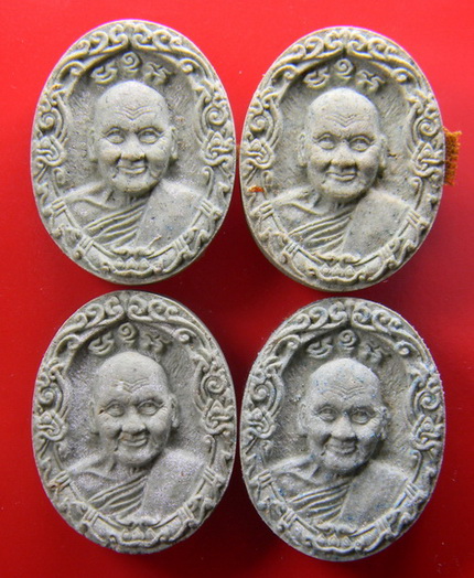 เคาะแรกแดง...ที่ระลึกสร้างศาลาปฏิบัติธรรม...รวม ๔ องค์...หลวงพ่อเปิ่น