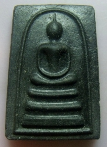 **วัดใจ**สมเด็จหลวงปู่นาควัดระฆัง พิมพ์อกครุฑเศียรบาตร เนื้อผงใบลาน ฝังตะกรุด ปี ๒๔๙๕**สวยๆ หายาก